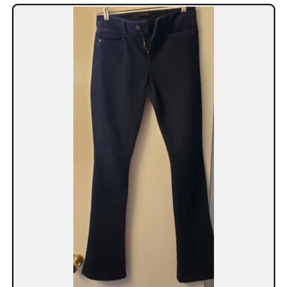 Joe's women’s Fit: Chelsea Micro Flare Jeans - Picture 1 of 4